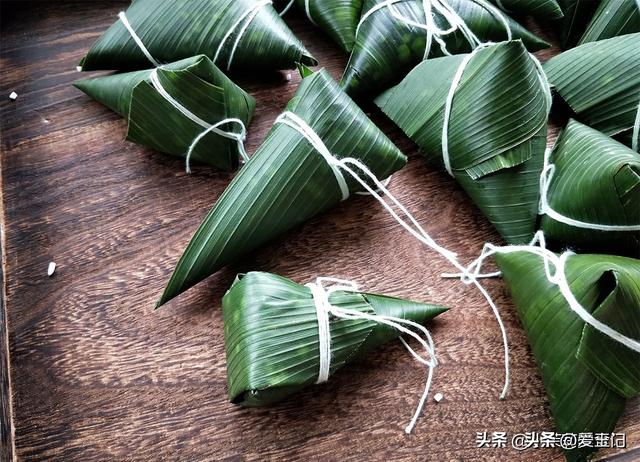 生存
粽子，直接冰箱冷冻会返生散味，多加2步，放半年也软糯浓喷鼻

