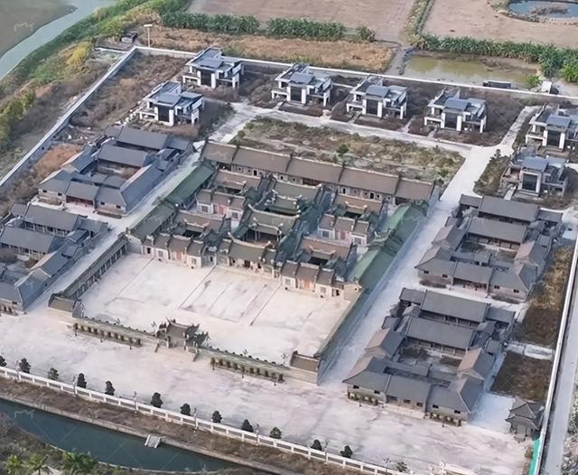 违建“英之园”修了11年，拆除只用了一夜，缘故起因流出，果然不简单