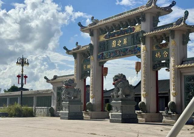 汕头三兄弟10亿豪宅被拆，不理官方通牒，老爹身份被扒，难怪嚣张