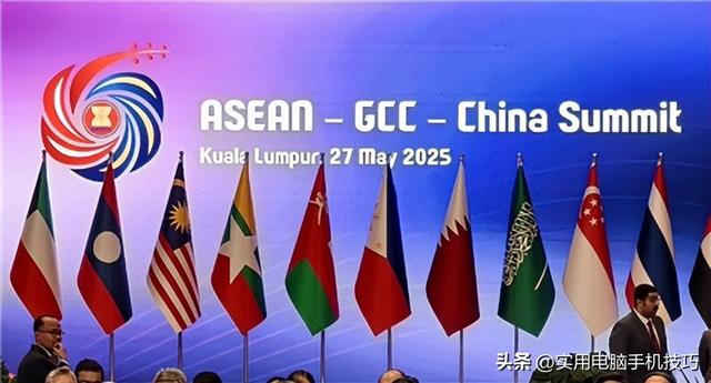一夜之间，中国的两个邻国又打起来了，疆域激烈开火，多人伤亡