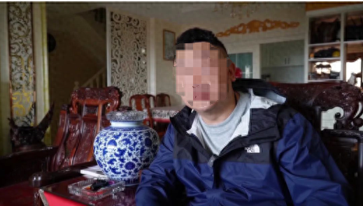 夫君21万卖掉劳力士，1点完成生意业务银行卡4点被封，警察：大概是赃款