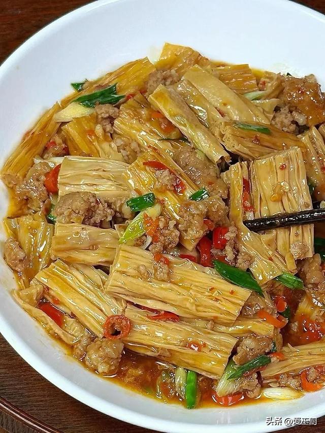 端午安康！不管有钱没钱，4样“吉祥菜”端上桌，做法简单寓意好