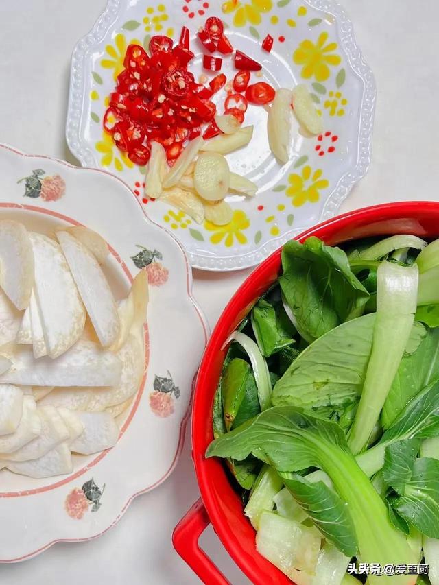 端午吃肉不如吃“这菜”，8分钟搞定，鲜嫩美味，总吃也不腻