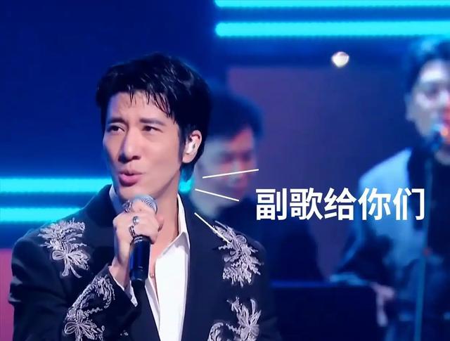 没想到，被封禁2年的王力宏，会以这种方式，再次回归登上"神坛"