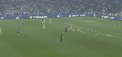 5-0！年夜
巴黎是冠军！队史首夺欧冠，加冕四冠王，登贝莱锁定金球