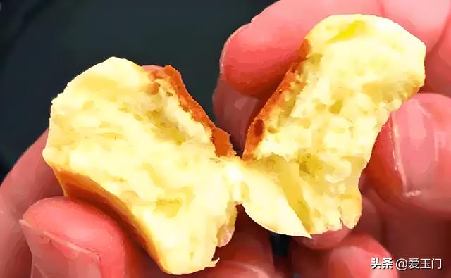 1斤面粉，3个鸡蛋，教你一个新做法，比馒头简单，比油条好吃，端午假期一定要吃