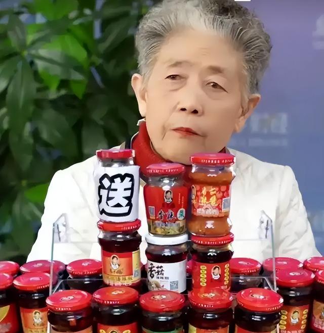 潜伏我国30年美国辣酱巨子
，年入450亿击败老干妈，被误认是国货