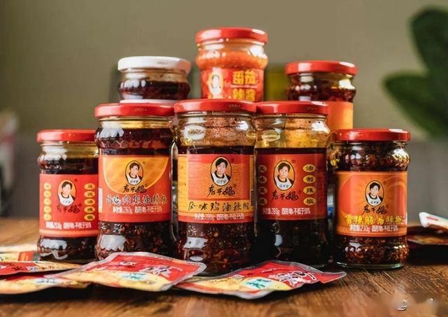 潜伏我国30年美国辣酱巨子
，年入450亿击败老干妈，被误认是国货