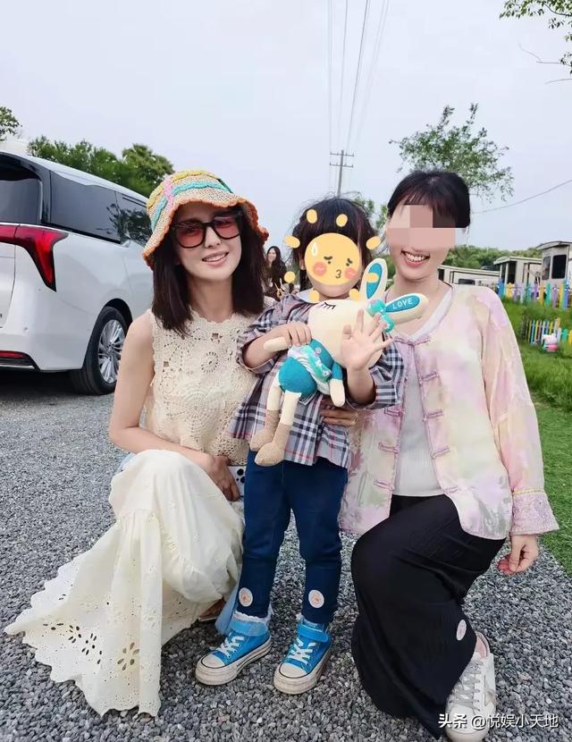 章子怡六一深夜发文，九图打脸汪峰！醒醒女年夜
十八变，姐弟高颜值