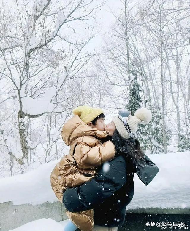 章子怡六一深夜发文，九图打脸汪峰！醒醒女年夜
十八变，姐弟高颜值