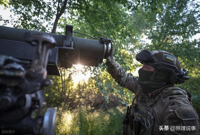 41架轰炸机70亿美元！俄罗斯输惨了，全天下都在等着普京如何报复
