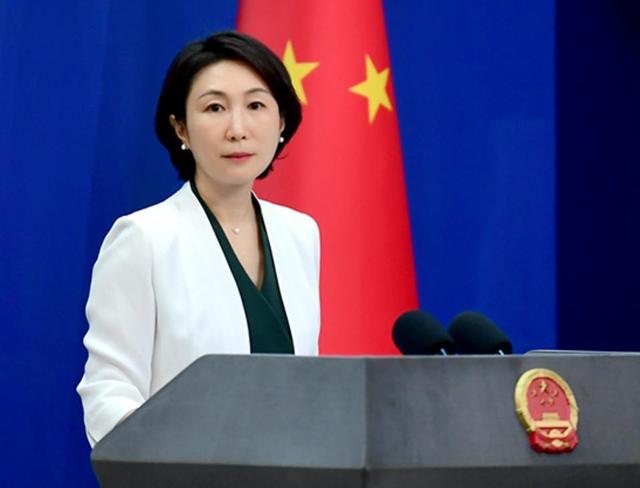特朗普关税政策被恢复，又对中国下3记重拳，中美走到关键时间！