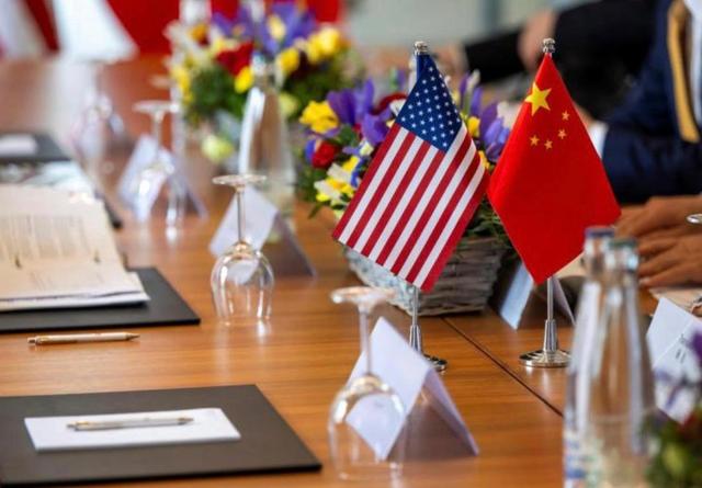 特朗普关税政策被恢复，又对中国下3记重拳，中美走到关键时间！