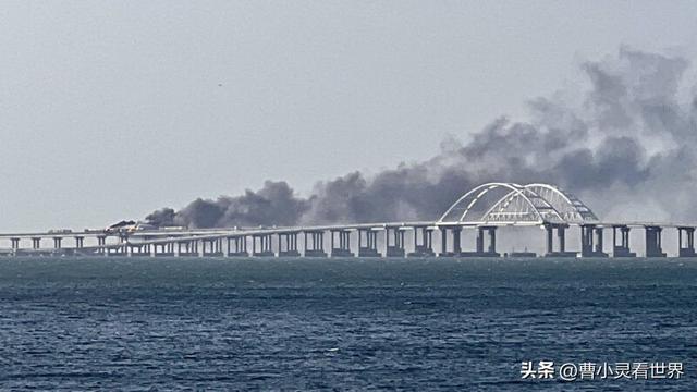 普京又被打脸？轰炸机后克里米亚大桥也被炸，俄为什么不绝被排泄