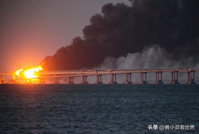 普京又被打脸？轰炸机后克里米亚大桥也被炸，俄为什么不绝被排泄