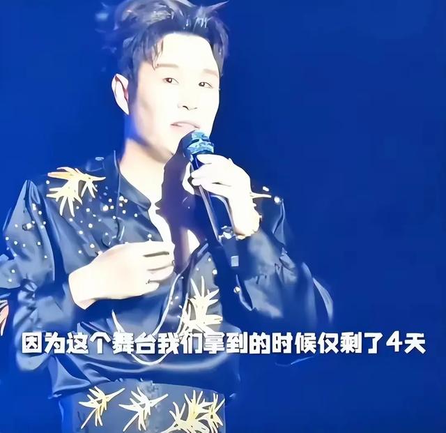 小沈阳下跪叩头致歉，观众不买账，知情人曝更多内幕，果然不简朴