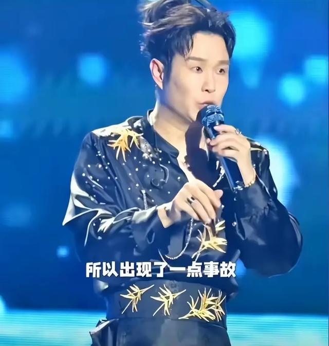 小沈阳下跪叩头致歉，观众不买账，知情人曝更多内幕，果然不简朴