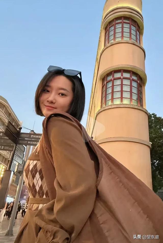 27岁女子在三亚被蛇咬后身亡：她长得温婉漂亮，是家中的独生女