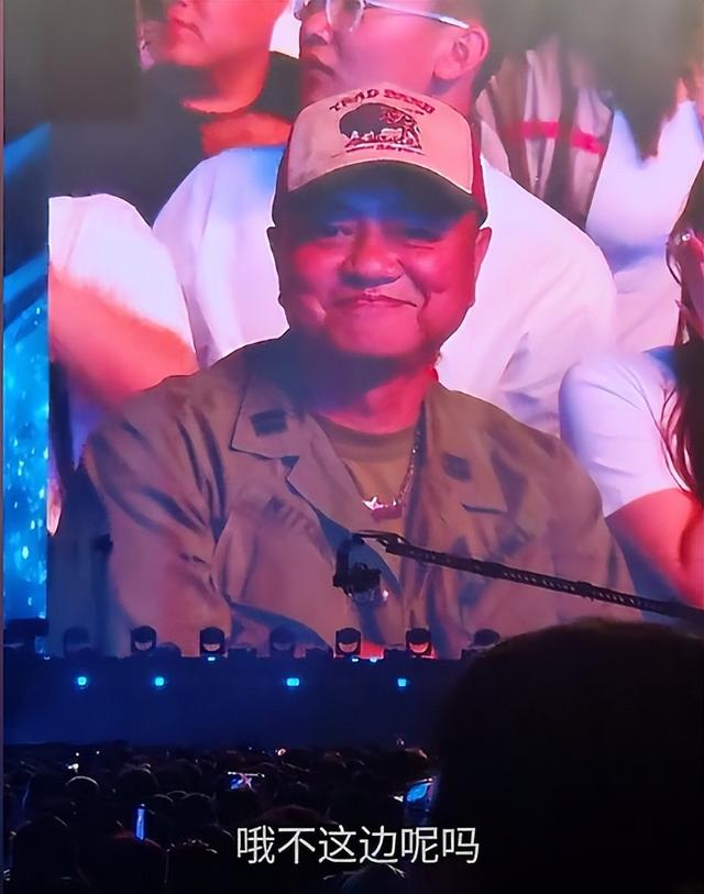 小沈阳演唱会大年夜

翻车！下跪致歉仍难救场，不雅
众怒喊退票提前离场