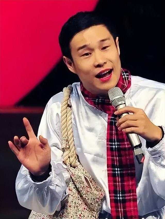 小沈阳演唱会大年夜

翻车！下跪致歉仍难救场，不雅
众怒喊退票提前离场