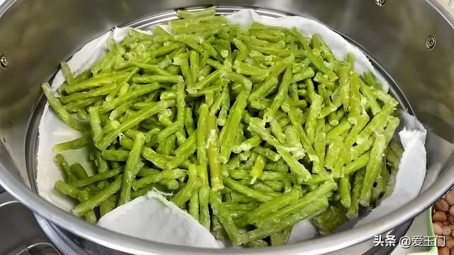 吃了30年豆角，最服这个做法！不用
炒不油炸，吃一次就忘不了！