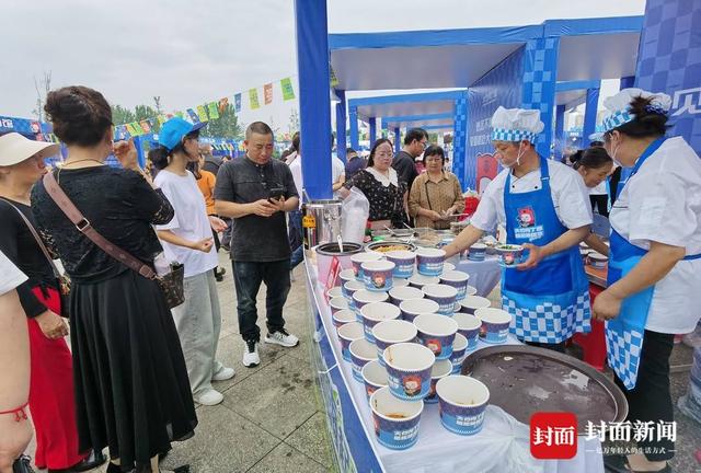 四川“大竹肉丁面”品牌及标准发布 街边小吃今后“面目一新”