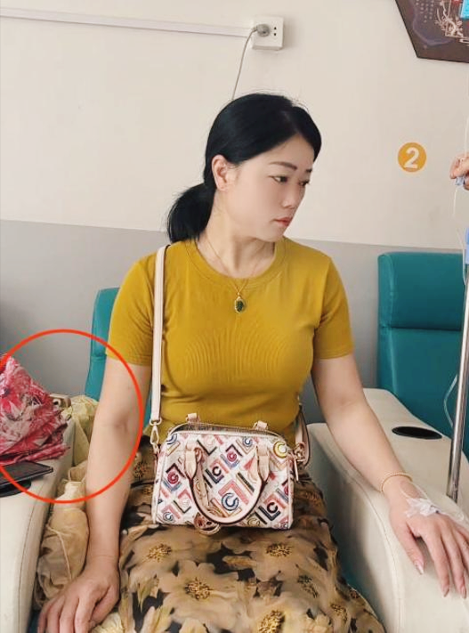 突发！江西美女网红逝世
，仅48岁，长的很漂亮，生前恶习暴露病因