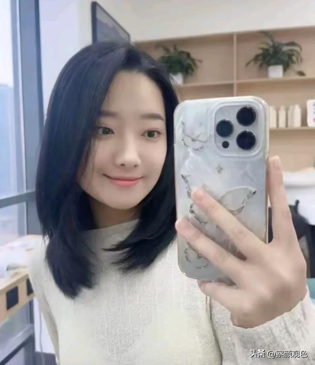 女子被蛇咬身亡，将尸检身份配景曝光，男友还原过程，卫健委表态