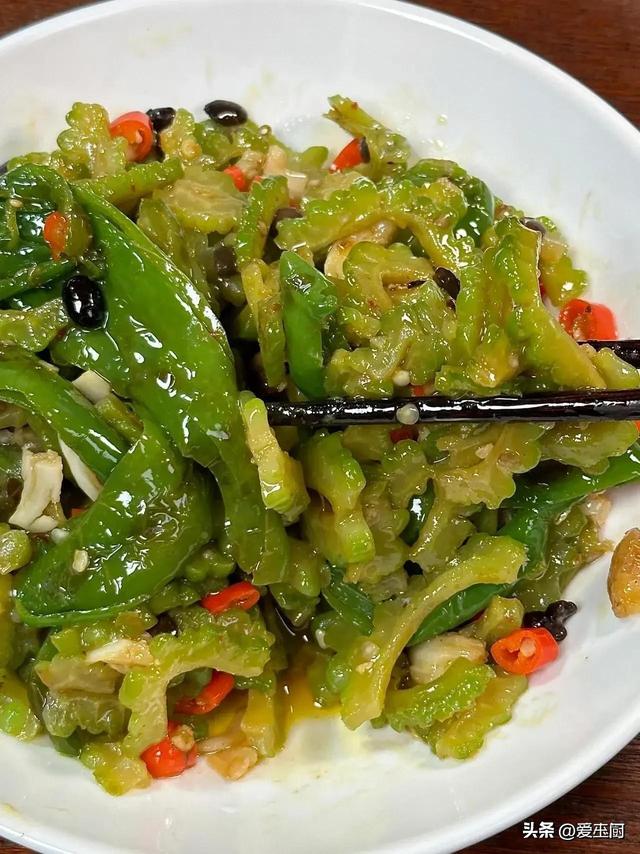 嫡芒种，记得吃2菜，食2肉，喝2汤，做2事，安康顺遂度酷夏