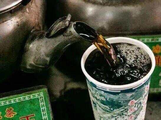 首批重点造就名单宣布
！广式凉茶在列，它为何被称为“救命水”？