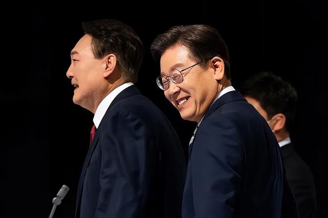 韩大年夜

选效果出炉，李在明赢得大年夜

选，放话整理尹锡悦，确保牢底坐穿