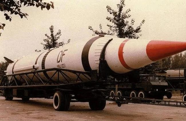 美国高调曝光B-61新型核弹后，东大亮出了春风
-5号，老美措不及防
