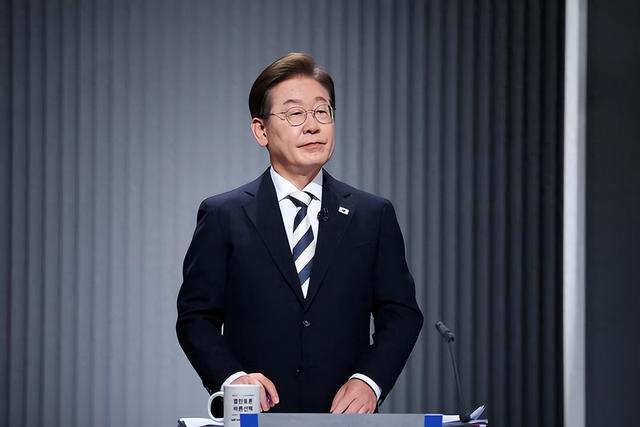 大选最后
时间，李在明回应中国武力收台，给出了中方想要的答案