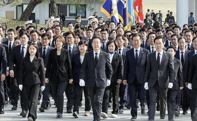 大选最后
时间，李在明回应中国武力收台，给出了中方想要的答案
