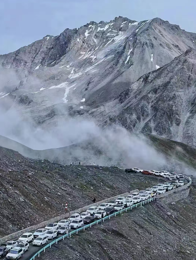 九寨沟车祸现场惨烈！司机嚣张逆行超车，会开车比开什么车更紧张