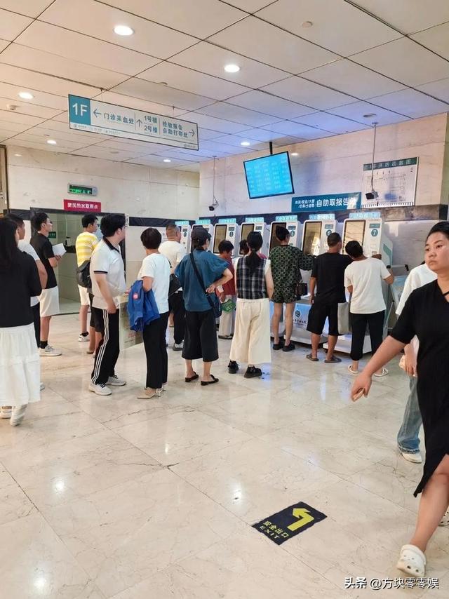 女游客
被蛇咬身亡后续，身份背景
曝光，观察
组介入，俩病院
恐担责