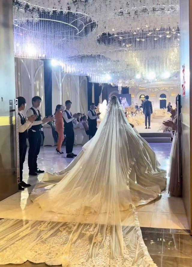 婚庆也变天了！到场一场00后的婚礼，把婚庆公司的饭碗给“端”了