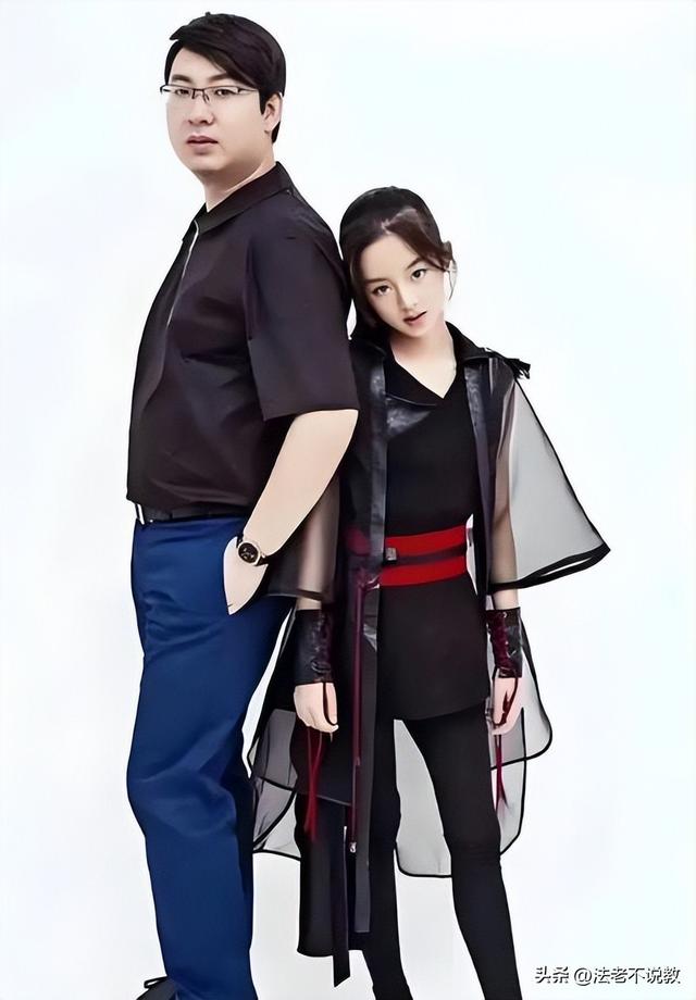 不到72小时，黄杨钿甜再迎3个噩耗，网友：这下麻烦更年夜
了