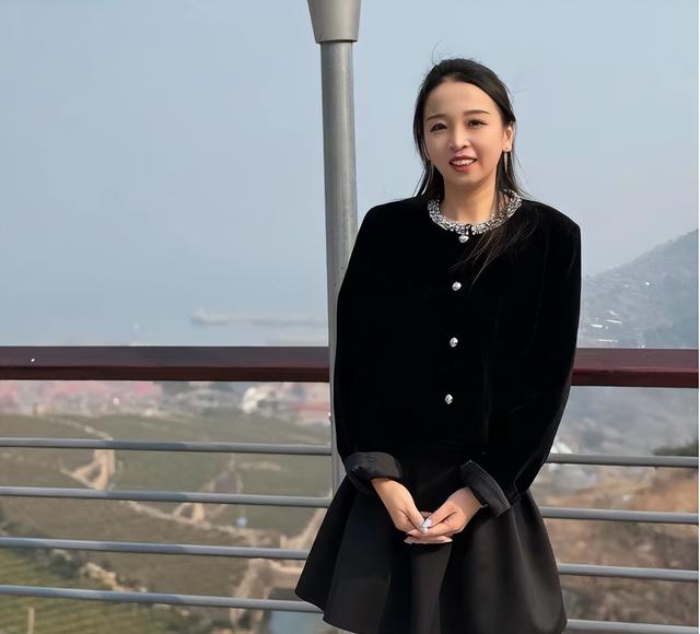 保时捷女销冠真容曝光！工作6年还生了娃，同事披露她卖车多原因