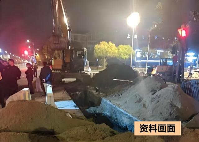 工程施工事故| 3名被困人员被全体
救出，但经送医接济无效去世

亡