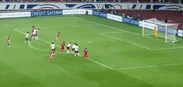 一场0-1，让国足无缘天下杯！后卫莽撞
送点球，近38年首次输印尼