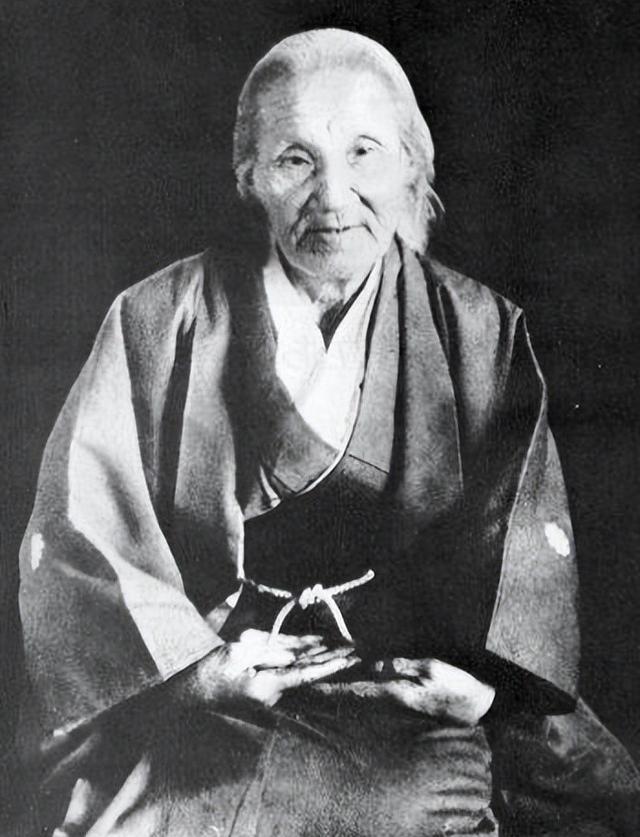 曾准确预言广岛核爆的王仁三郎预言：2030年前日本将会彻底扑灭！