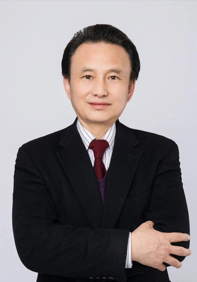 “军中厨神”李春祥逝世
，享年66岁，是队伍中军衔最高的厨师