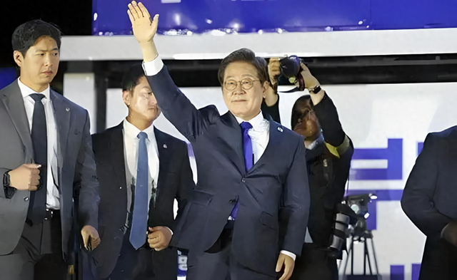 李在明被选
韩国总统后，第一时间致电美国总统，对中国是利是弊？