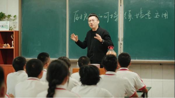 李锦记可持续“李”想操持在蓉提议
绿色低碳餐厅倡议 多方共话餐饮业可持续成长
新路径