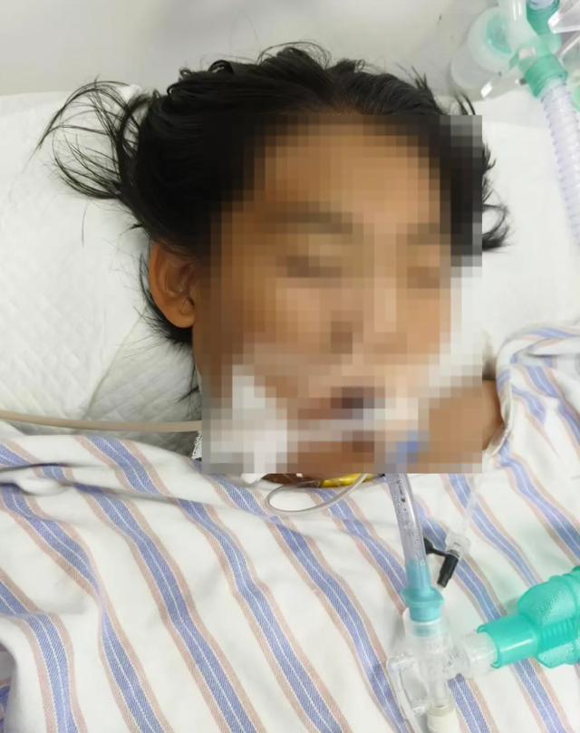 14岁女孩在拓展营遭体罚去世

，班主任因截留其给怙恃
信件受审：我太服从黉舍
规定
了！检方提议
量刑6个月