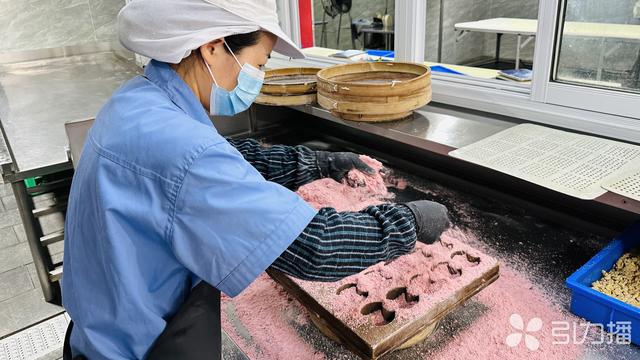 “定胜！” 苏州老字号传统糕点热卖