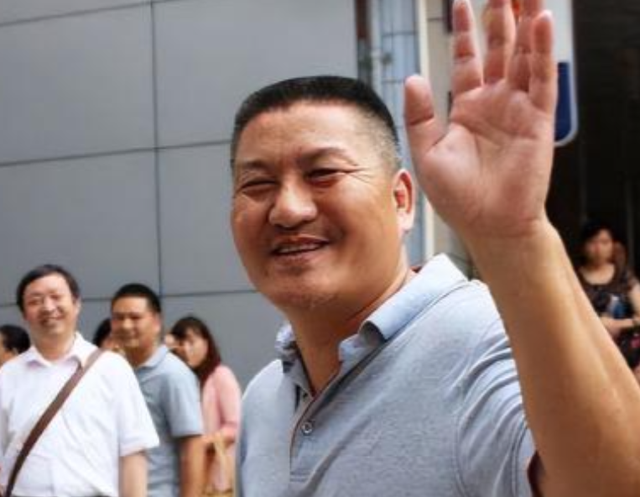 真恶心！男子58岁将参加第29次高考，背后财产被扒，占用资源
30年