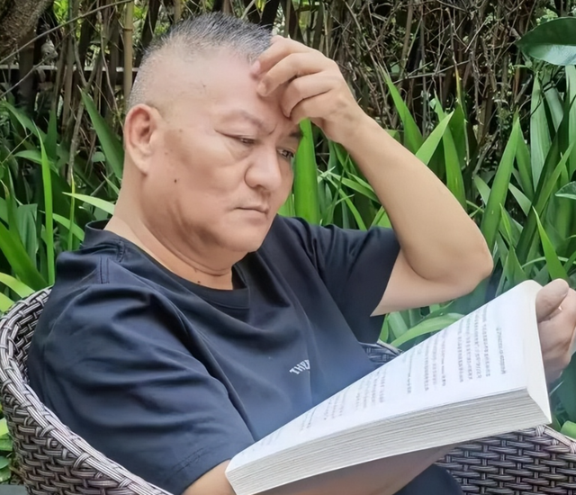 真恶心！男子58岁将参加第29次高考，背后财产被扒，占用资源
30年