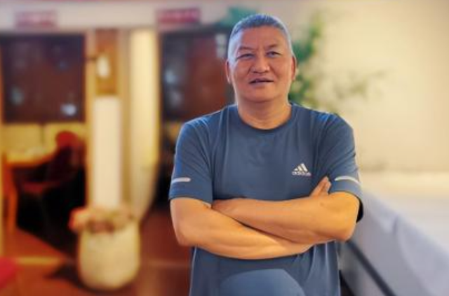 真恶心！男子58岁将参加第29次高考，背后财产被扒，占用资源
30年